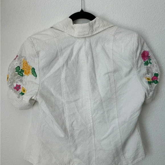 Vintage Escada Short Sleeve Embroidered Coquette Lace Floral Button Down Blouse - Picture 8 of 9